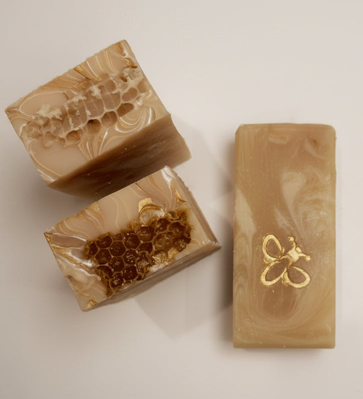 Bar soaps with real honeycomb