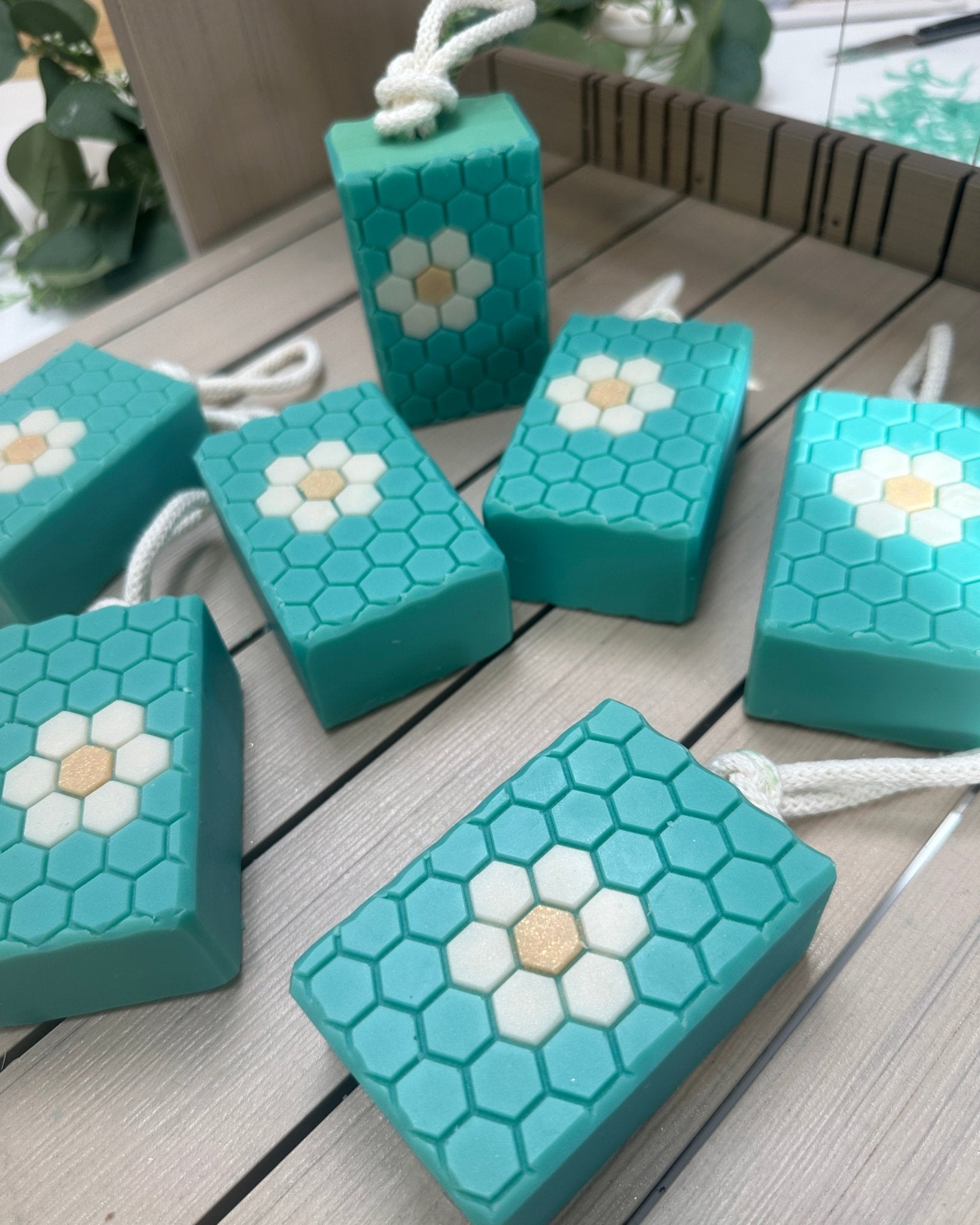 Knotty Soap - The Beekeeper's Wife